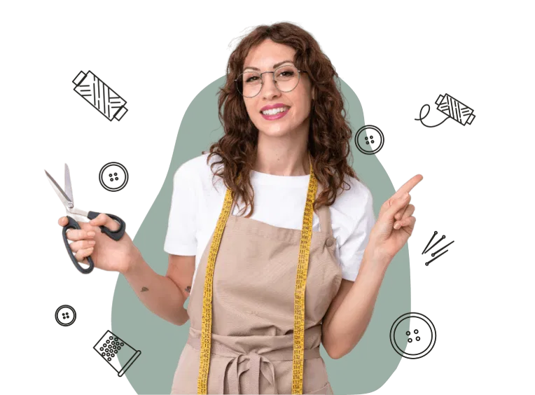 Девушка в очках с ножницами в руках